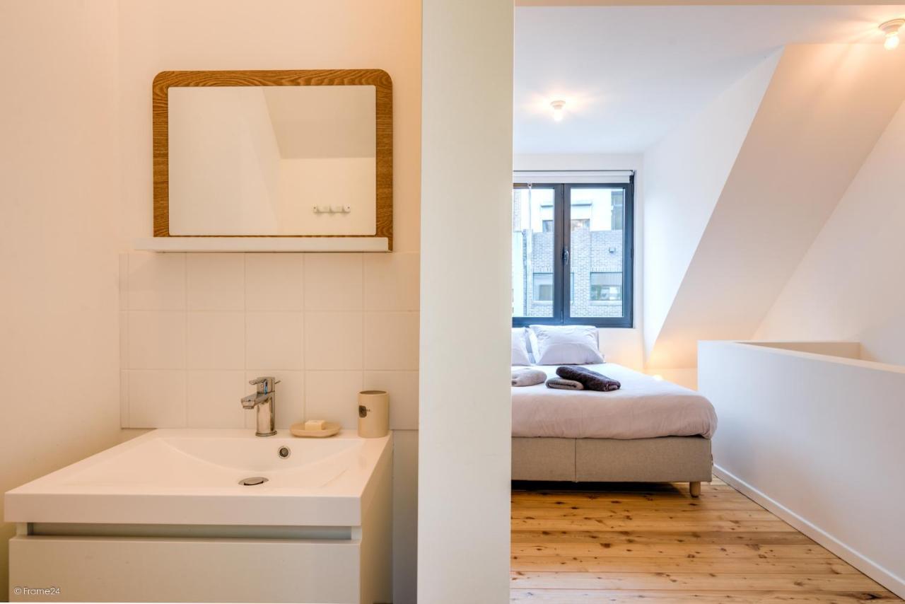 Stylishly Furnished Private Home In A Vibrant Area Antwerp Exterior photo