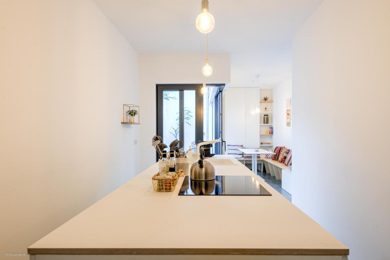 Stylishly Furnished Private Home In A Vibrant Area Antwerp Exterior photo